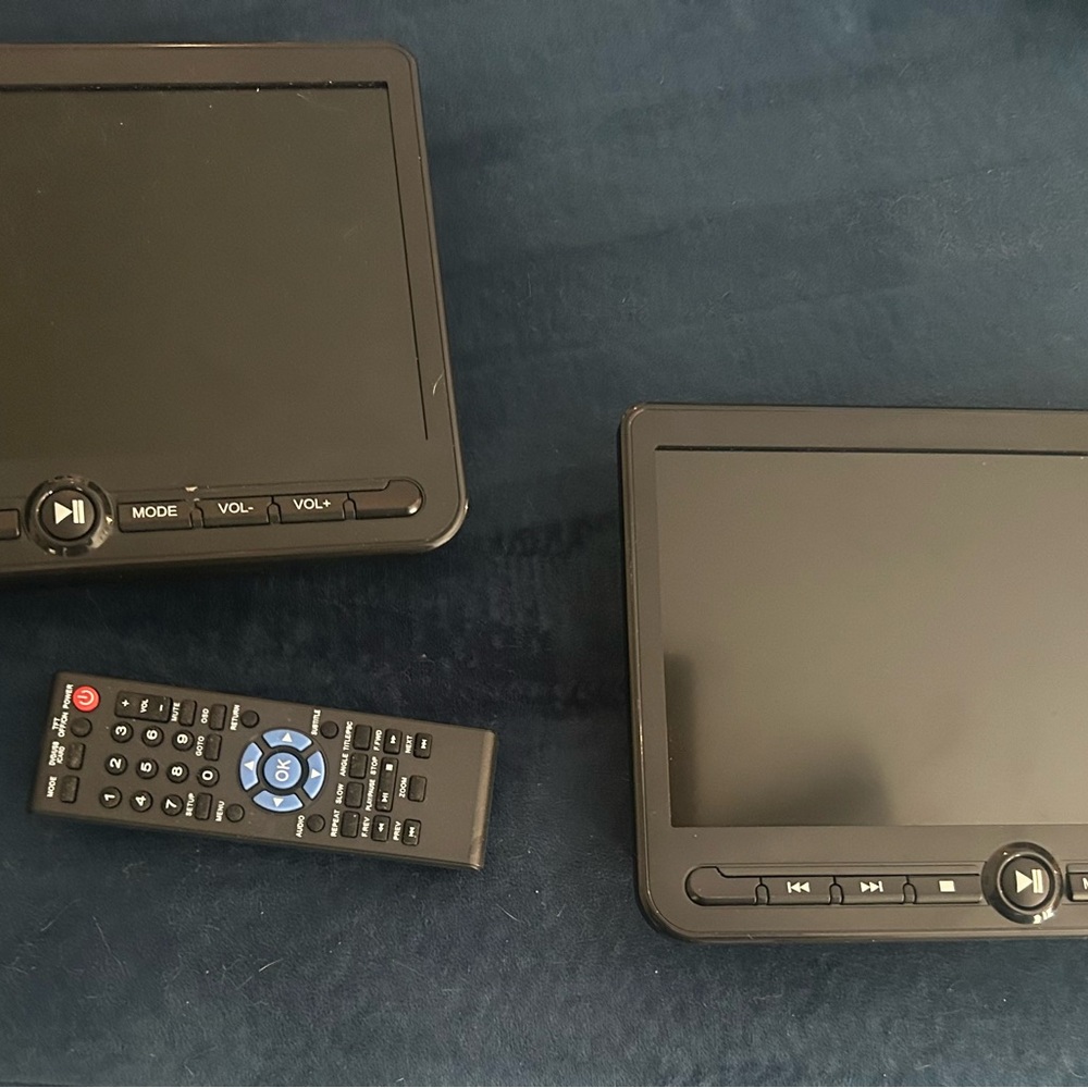 CD players with Remote